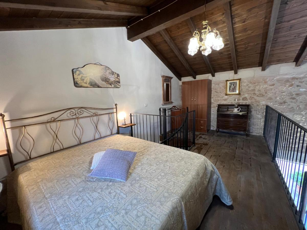 Corte Grika Martano Buitenkant foto