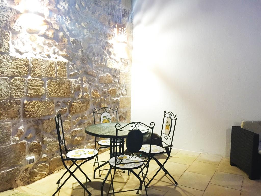 Corte Grika Martano Buitenkant foto